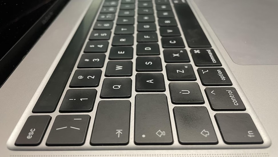 Le clavier normalisé en français canadien est visible encore à ce jour sur les ordinateurs de la marque Apple.